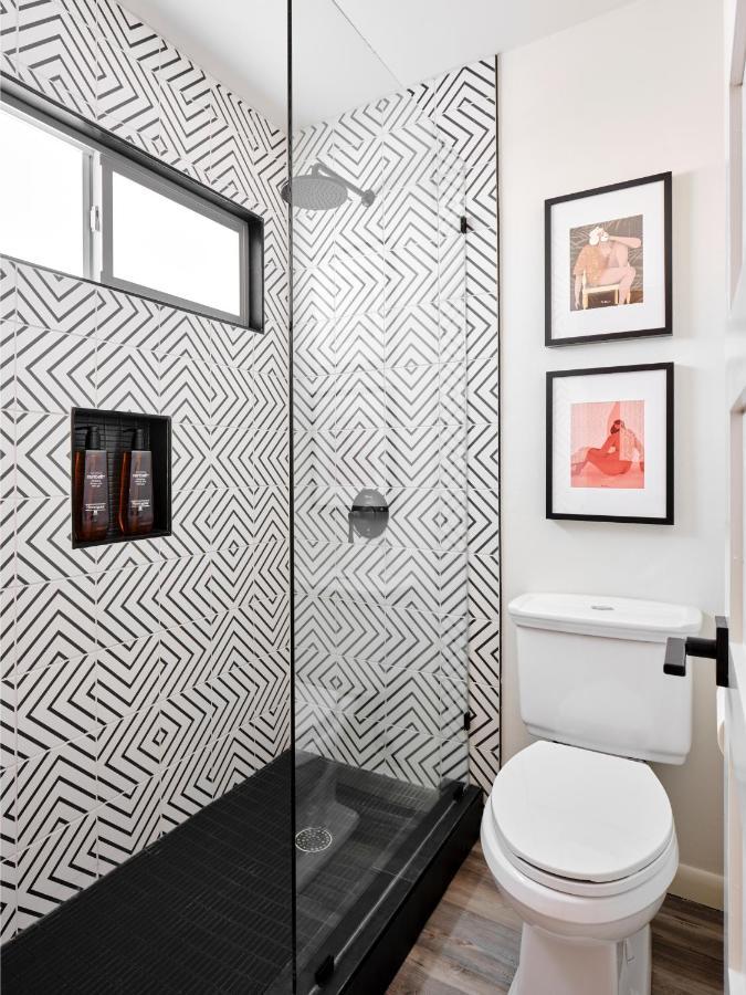 Midcentury Couples Designer Loft - Casa Tuya Apartment ออสติน ภายนอก รูปภาพ