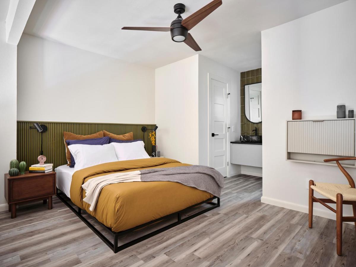 Midcentury Couples Designer Loft - Casa Tuya Apartment ออสติน ภายนอก รูปภาพ